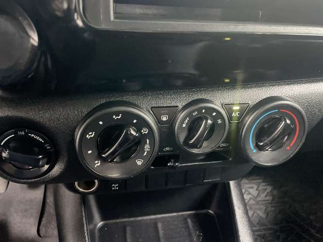 TOYOTA HILUX - 2025 - PPHX - Automarket - Imagen 9