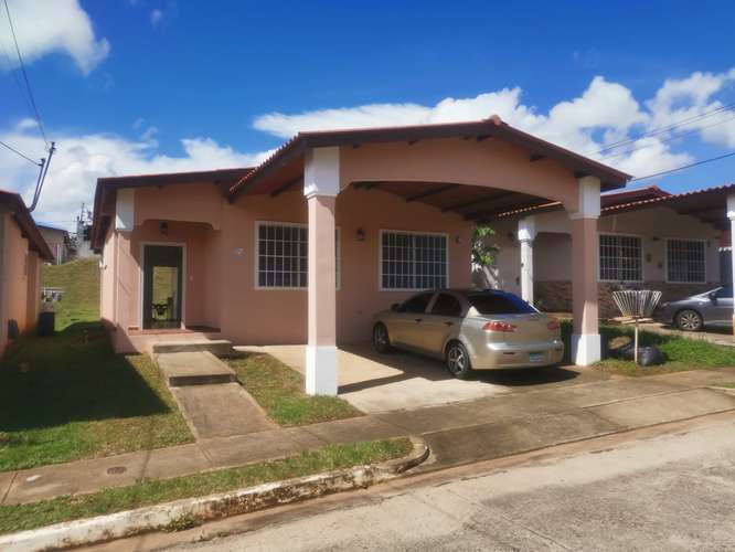 Arraijan Panama Oeste | Brisas del Golf | alquiler de casa | 3 recamaras