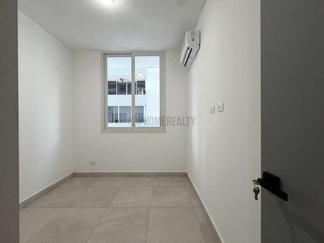 Apartamento de 2 Recámaras en Renta en El Cangrejo, Ciudad de Panamá – 79.76 m² con Piscina y Gimnasio