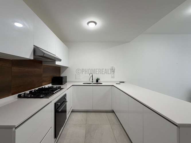Apartamento de 2 Recámaras en Renta en El Cangrejo, Ciudad de Panamá – 79.76 m² con Piscina y Gimnasio