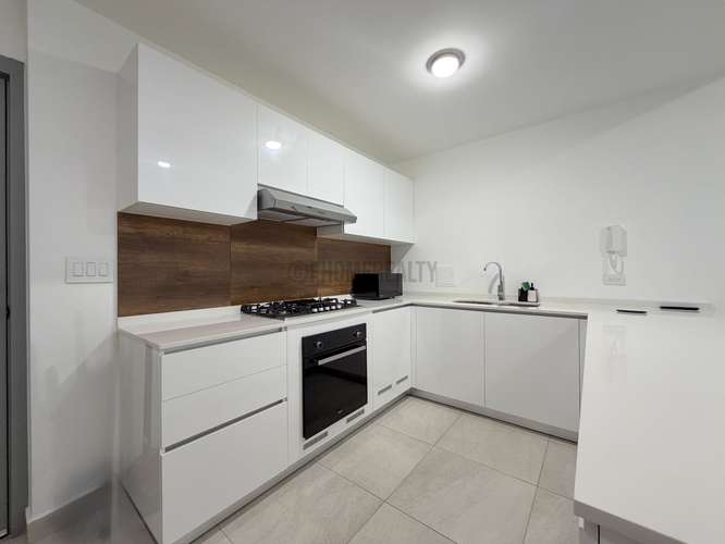 Apartamento de 2 Recámaras en Renta en El Cangrejo, Ciudad de Panamá – 79.76 m² con Piscina y Gimnasio