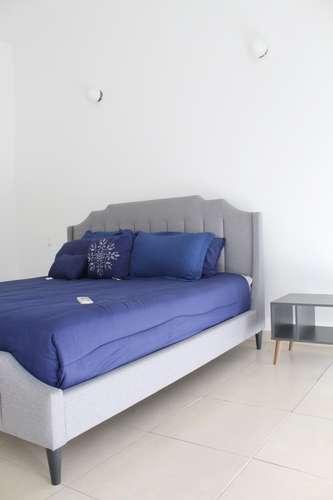 Se alquila Apartamento amueblado de 4 dormitorios en Avenida Balboa