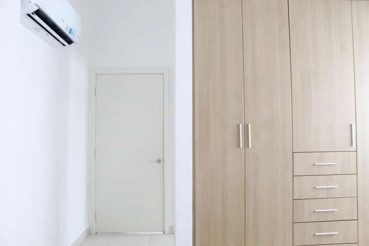 Se alquila Apartamento amueblado de 4 dormitorios en Avenida Balboa