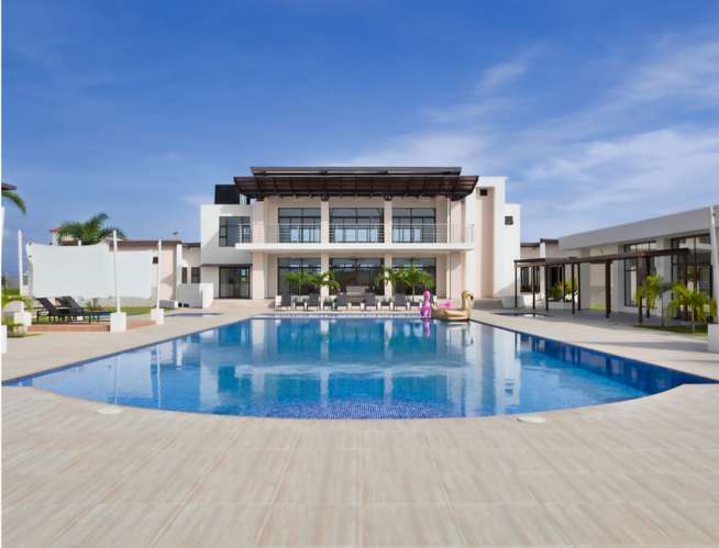 ALQUILER CASA EN COSTA SUR