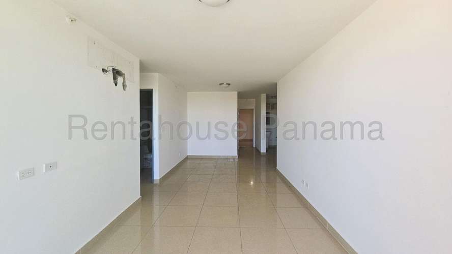 Se Vende Apartamento en Condado del Rey LA27-3039