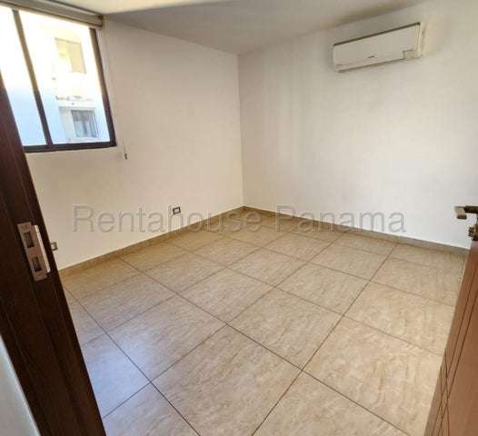 Alquiler de apartamento en Condado del Rey ELP 27-3014