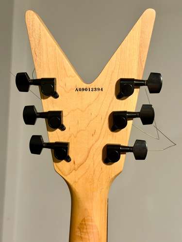 Vendo guitarra Dean ML X 