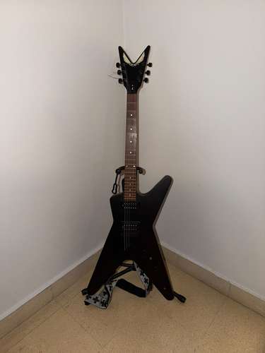 Vendo guitarra Dean ML X 