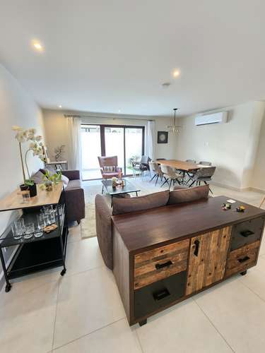 Se alquila casa en Costa Sur - $2,400