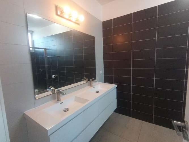 Se alquila apartamento amoblado diagonal a la Av. Balboa - GBM - Imagen 9