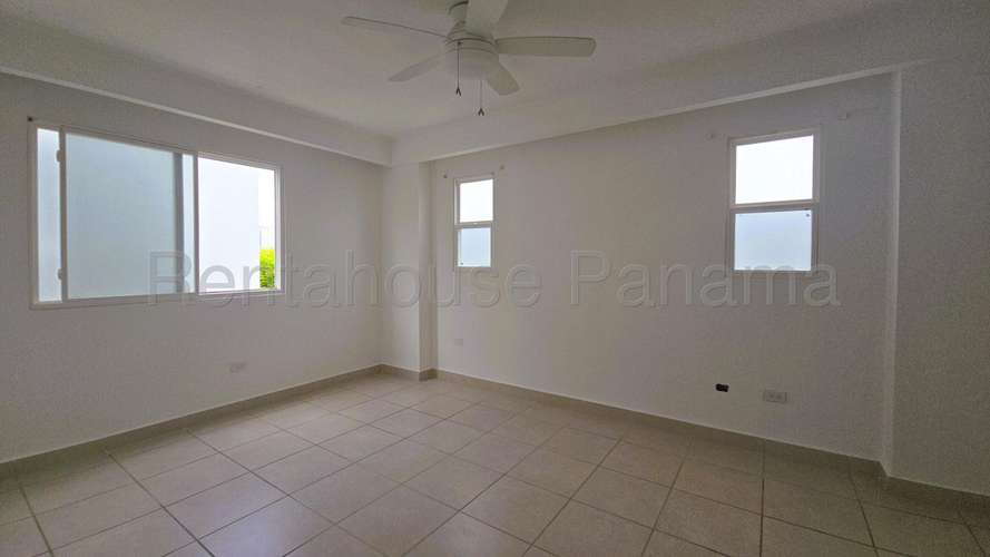 Venta de Casa en Brisas Del Golf Victoria NS