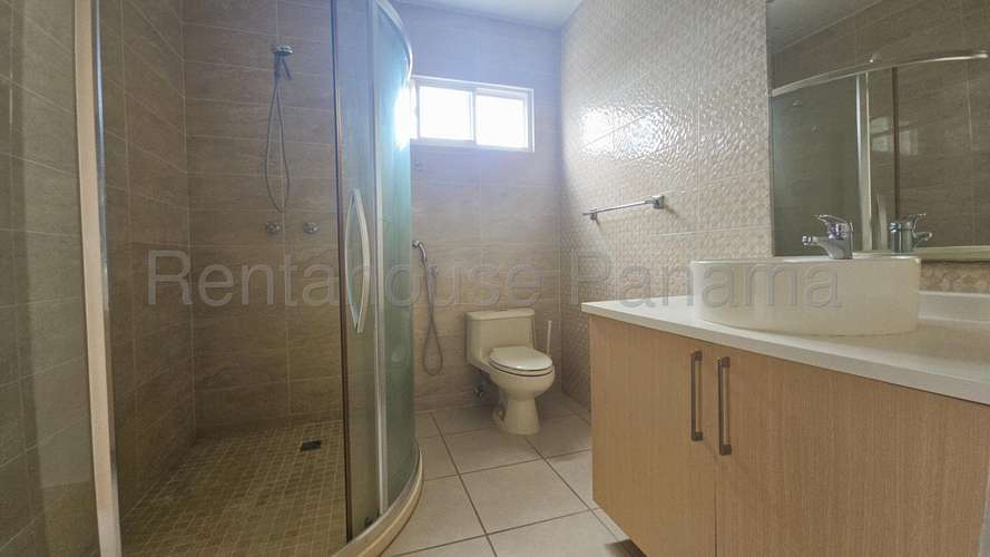 Venta de Casa en Brisas Del Golf Victoria NS