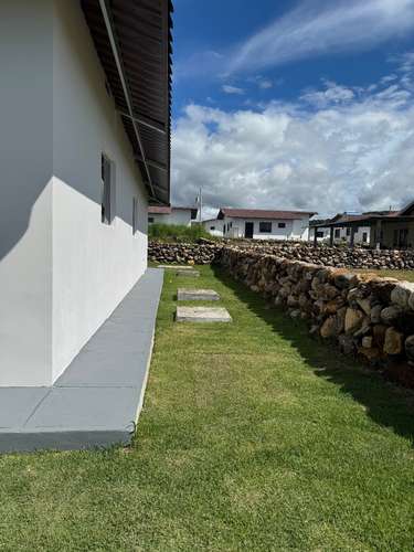 VENDO CASA POR ESTRENAR ALTO BOQUETE