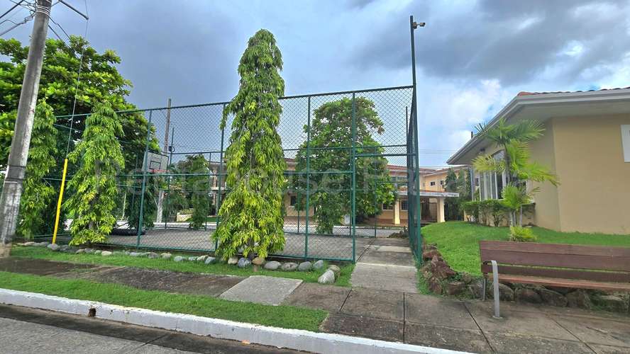 Venta de Casa en Brisas Del Golf Villa Alta NS