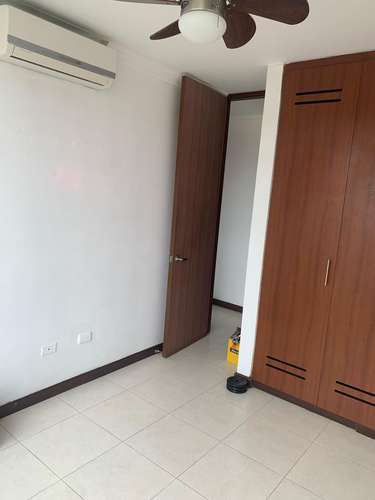 NC126 VENDO AMPLIO APARTAMENTO EN EL BOSQUE - Imagen 4