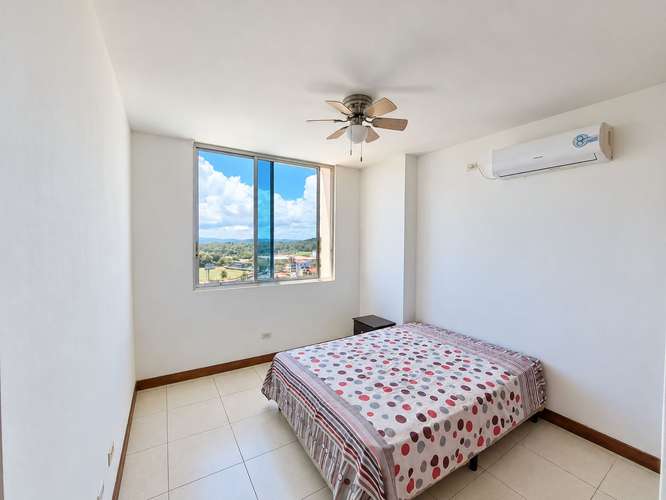 APARTAMENTO AMOBLADO EN ALQUILER EN PH MONT ROYAL EL CANGREJO – 135 m² VV