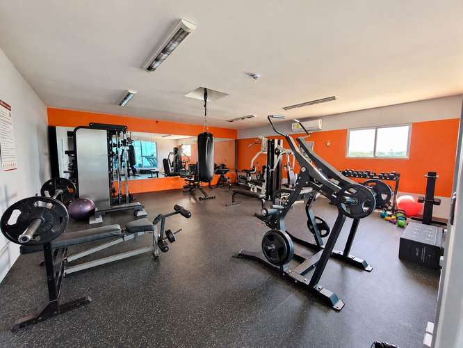 APARTAMENTO AMOBLADO EN ALQUILER EN PH MONT ROYAL EL CANGREJO – 135 m² VV