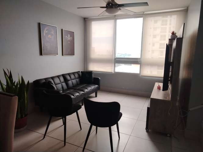 NC55 SE VENDE AMPLIO APARTAMENTO AMOBLADO O SIN AMOBLAR EN EL BOSQUE