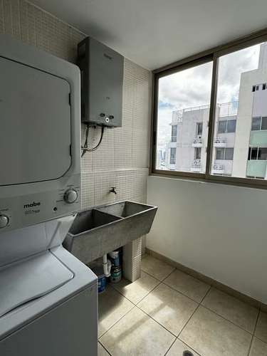 C472J SE ALQUILA AMPLIO APARTAMENTO CON LINEA BLANCA EN SAN FRANCISCO  - Imagen 5