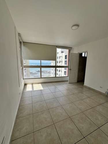 C472J SE ALQUILA AMPLIO APARTAMENTO CON LINEA BLANCA EN SAN FRANCISCO  - Imagen 2
