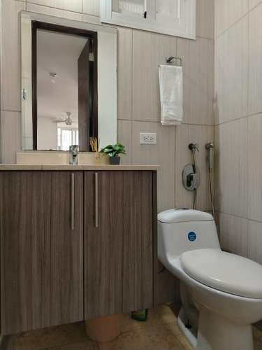 ALQUILER $900 | APARTAMENTO AMOBLADO DE 100 M², 2 RECÁMARAS, BALCÓN Y PISCINA – CERCA DEL METRO - Imagen 17