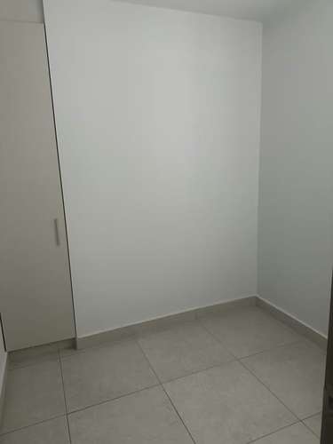 C400J SE ALQUILA AMPLIO APARTAMENTO CON LINEA BLANCA EN CONDADO DEL REY - Imagen 18