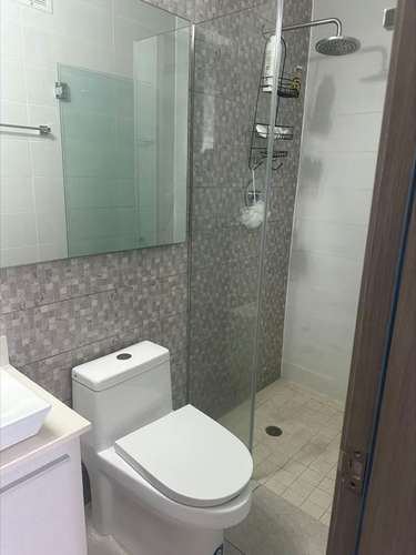 C400J SE ALQUILA AMPLIO APARTAMENTO CON LINEA BLANCA EN CONDADO DEL REY - Imagen 15