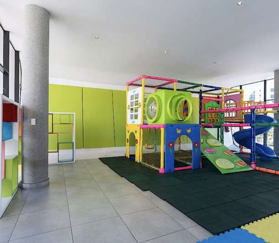 C400J SE ALQUILA AMPLIO APARTAMENTO CON LINEA BLANCA EN CONDADO DEL REY - Imagen 7