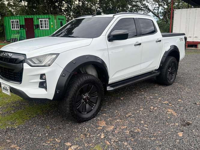 Isuzu DMAX 2022 LSE FULL EXTRA 