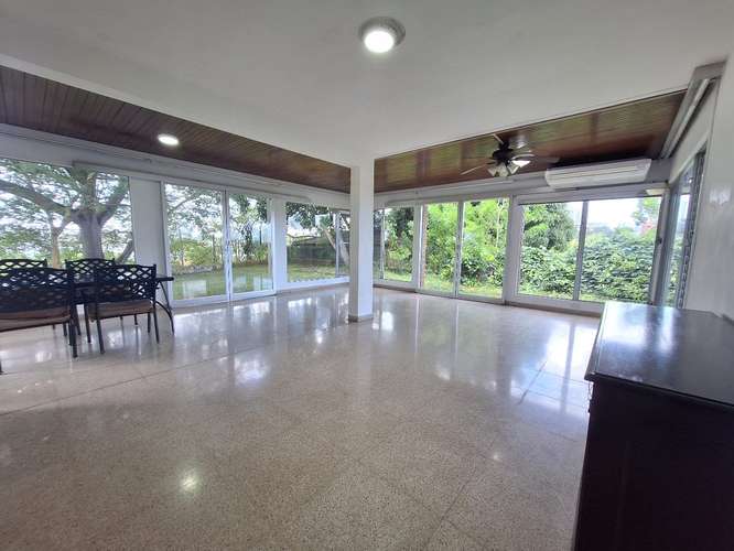 . Casa en el Dorado de dos Niveles y 4 Parking - Imagen 11