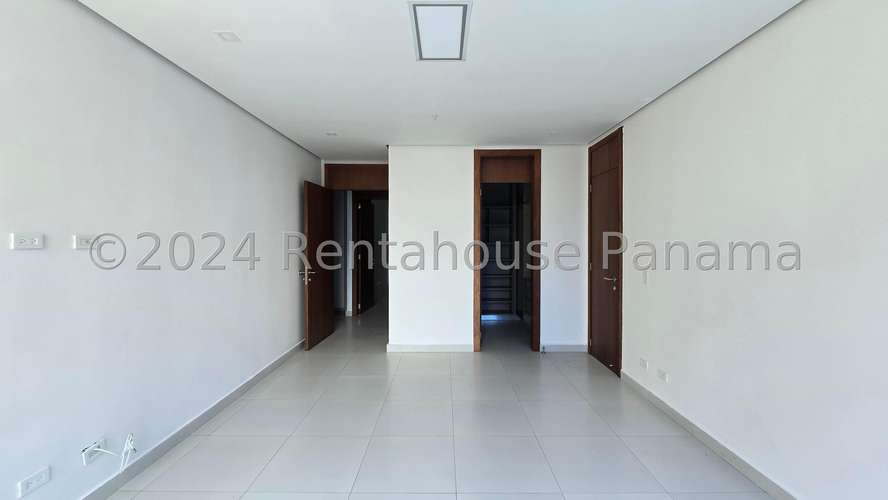 Apartamento en Venta en Marbella 27AECC3031 - Imagen 16