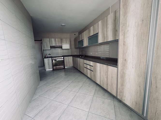 Alquiler de muy amplio Apartamento en el cangrejo - Imagen 8