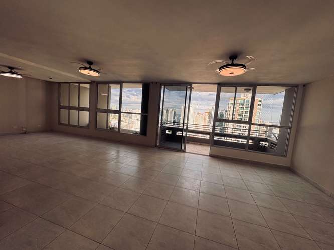 Alquiler de muy amplio Apartamento en el cangrejo - Imagen 17