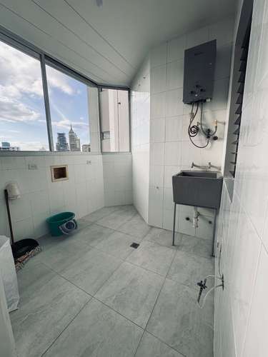 Alquiler de muy amplio Apartamento en el cangrejo - Imagen 10