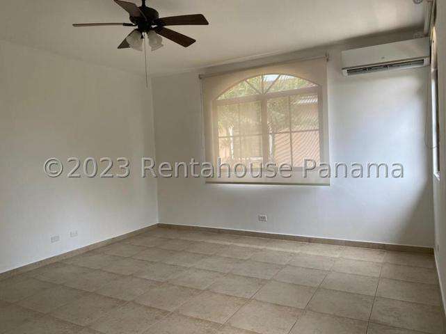 SE ALQUILA CASA CON LÍNEA BLANCA COMPLETA EN RESIDENCIAL UBICADO EN CLAYTON 27-1776/GMB - Imagen 17
