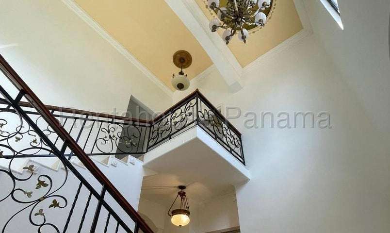 ALQUILER DE BELLA CASA CON PISCINA Y JACUZZI CON LÍNEA BLANCA 26-8985/GMB