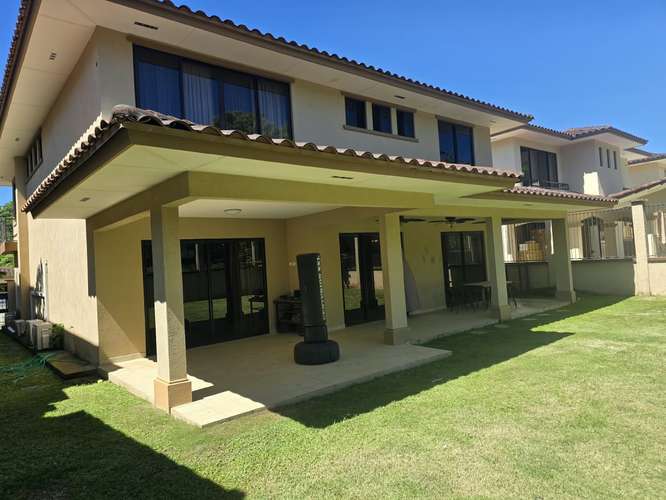 CASA EN VENTA EN EMBASSY CLUB, CLAYTON  - Imagen 2