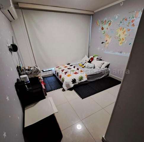 Alquiler de apartamento amoblado en PH Condado Country Club, Condado del Rey IH27-3015 