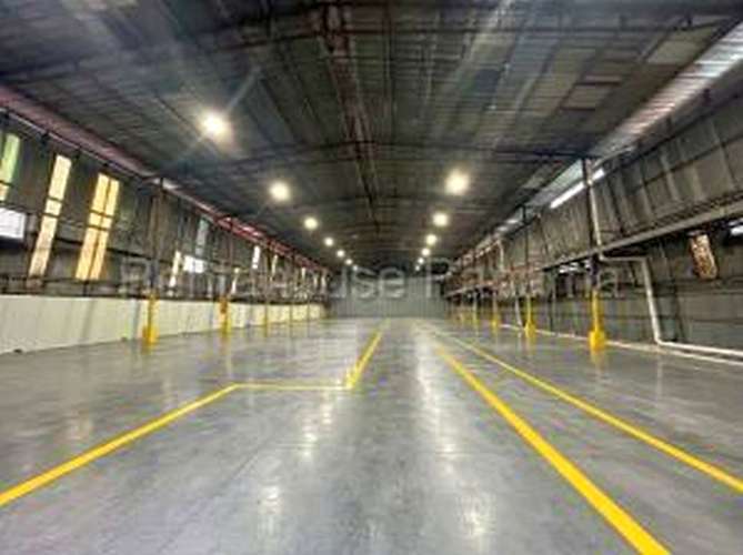 27-2996RGG Los Ángeles, Bethania: Galera alquiler 1,306 m² Despejada, almacén, distribución, pequeña industria.