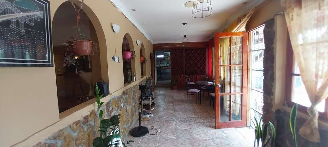Casa y Local Comercial en Volcán, Tierras Altas, Chiriquí