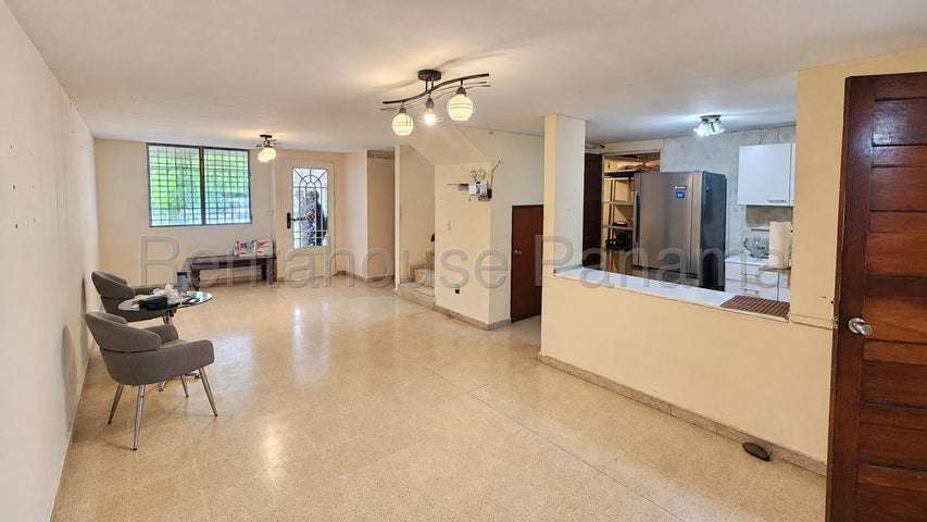 Venta de casa en Vista Hermosa IH 27-2989