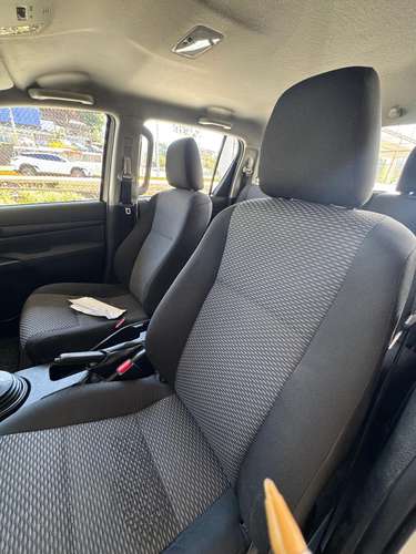 TOYOTA HILUX 2025 - Imagen 3