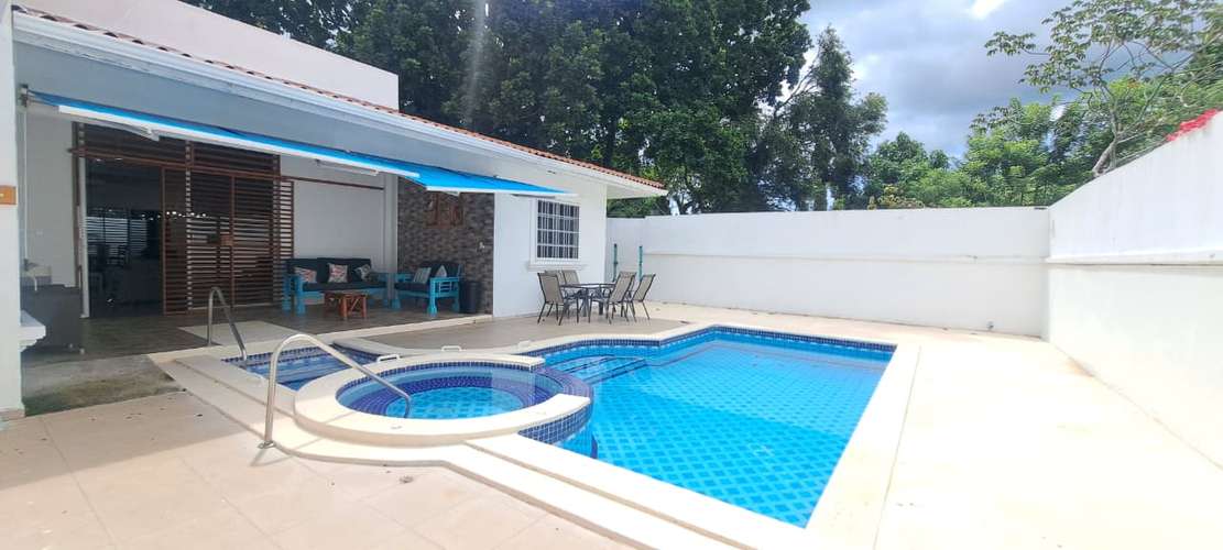 Casa de 4 Recámaras con Piscina Privada y Jacuzzi en San Carlos - Imagen 3