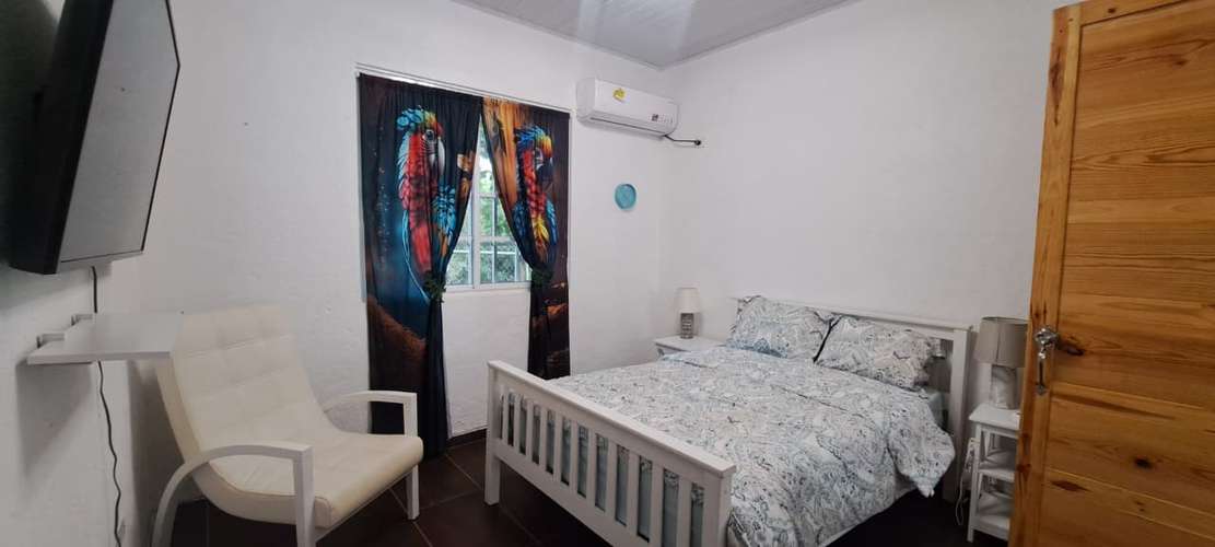 Casa de 4 Recámaras con Piscina Privada y Jacuzzi en San Carlos - Imagen 11