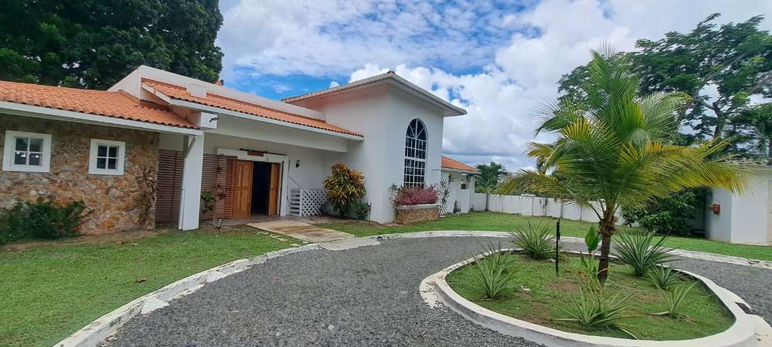 Casa de 4 Recámaras con Piscina Privada y Jacuzzi en San Carlos