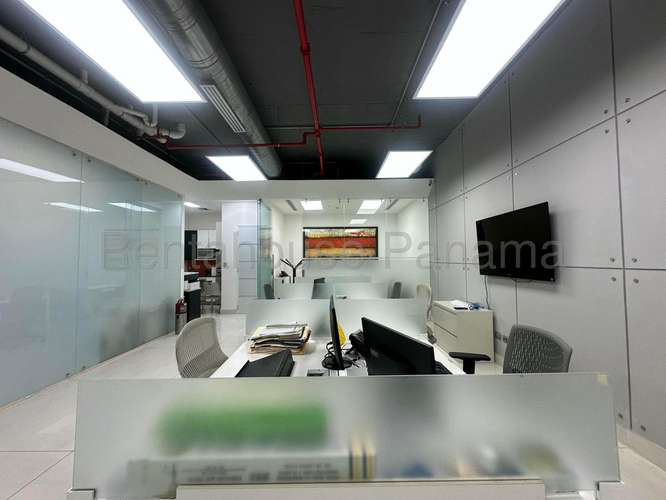 VENDO Oficina en Exclusiva zona en  Santa María Business District. 129m2. MAG - Imagen 2