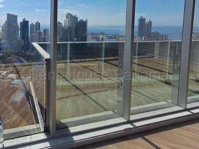 Venta de oficina en F&F Tower, Obarrio IH27-3012 - Imagen 8