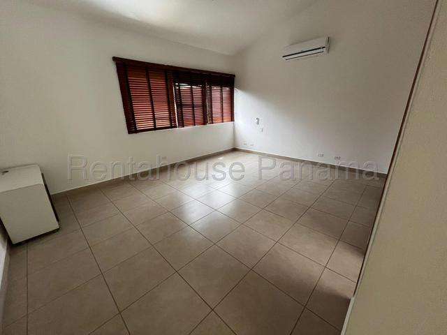 Se alquila moderna casa con línea blanca completa en Altos de Panamá 27-7223/GMB - Imagen 9