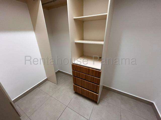 Se alquila moderna casa con línea blanca completa en Altos de Panamá 27-7223/GMB - Imagen 15