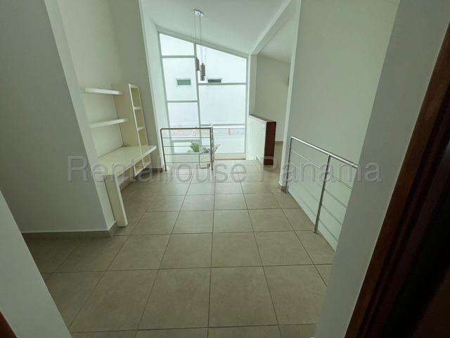 Se alquila moderna casa con línea blanca completa en Altos de Panamá 27-7223/GMB - Imagen 8